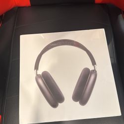 airpod pro maxes black colorway