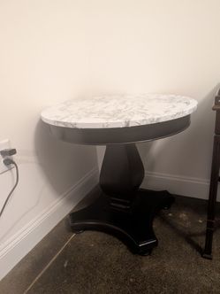 Round Table