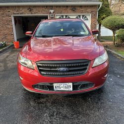 2010 Ford Taurus