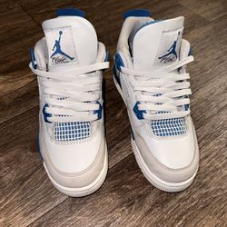 Air Jordan 4 Military Blue (2024)