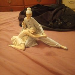 Lladro Figurine Closing Scene Ballerina Stunning Collectible


