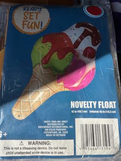 New in package -Novelty Float - ice cream cone sundae - Ready Set Fun-Pool Time