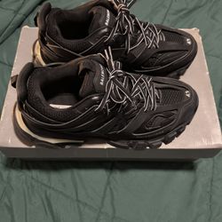 Balenciaga Tracks