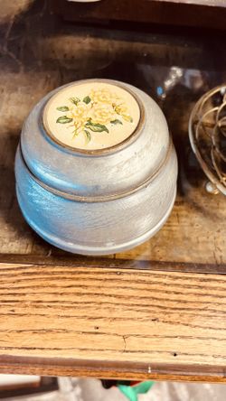Vintage Music Powder Box