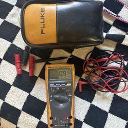Fluke 179 Multimeter
