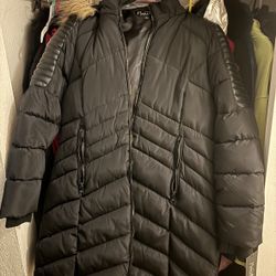 Never Worn Women’s Puffer Black Bomber Jacket W/ Fur Hood