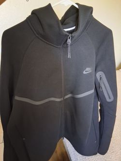 NIKE TECH HOODIE ONLY