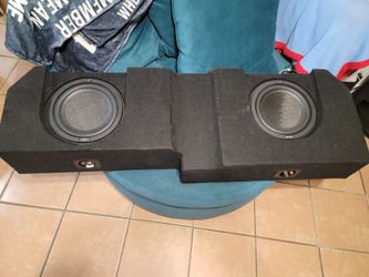Kenwood 10" subwoofer fits 2019-2025 chevy silverado Gmc sierra crewcab like new
