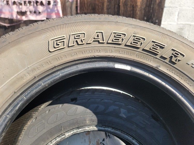 Used General Grabber 255/70/r18