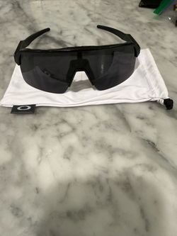 Oakley Sutro lite