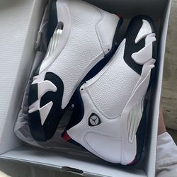 Jordan 14 Retro Black Toe (2024)