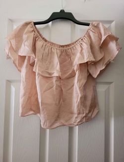 Blush Pink Off-Shoulder Ruffle Top!  Size M