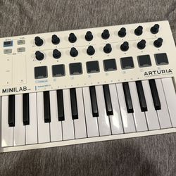 Arturia MiniLab MKII White – $45