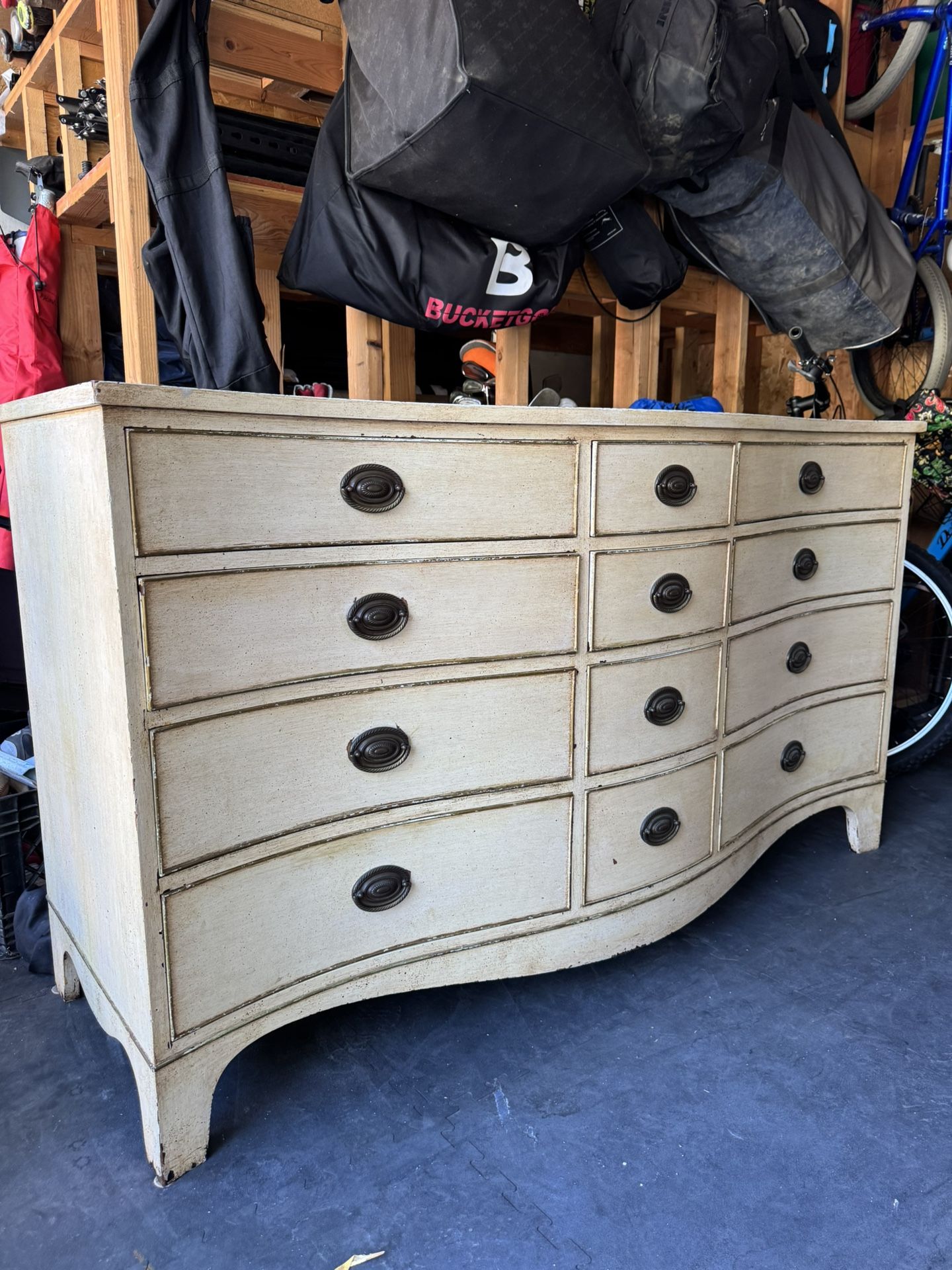 Beautiful Antique 3-Piece Mahogany Bedroom Set