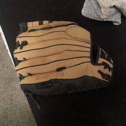 Easton baseball Glove