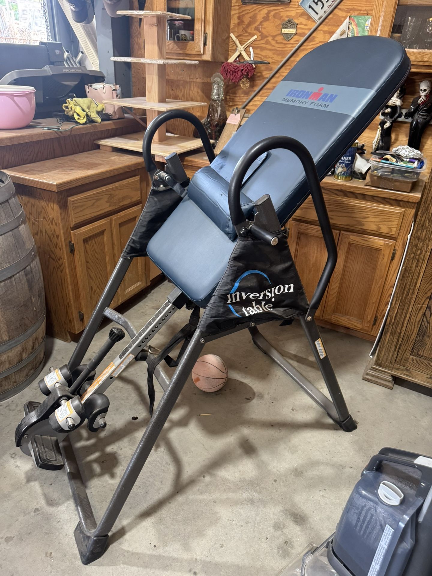 teeter Hanger off brand