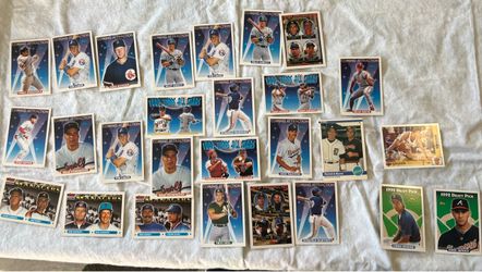 1992 Topps Baseball Cards Lot of 25+