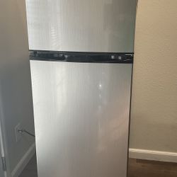 Refrigerator & freezer