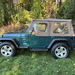JEEP WRANGLER 4x4 - 6 Cyl