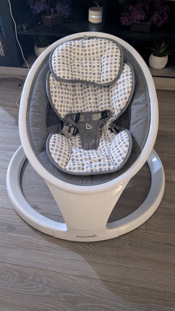 Munchkin Baby Swing