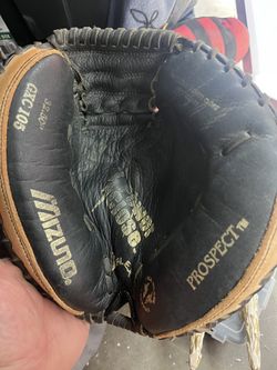 Mizuno GXC-105 31” Boys Broken In Baseball Catchers Mitt Right Hand Throw