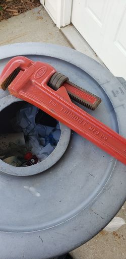 36 Inch Steel Pipe Wrench