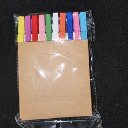 Square Photo Frames Garland $5