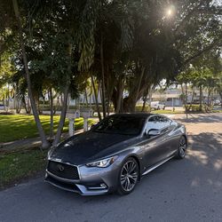 2019 Infiniti Q60 LUXE