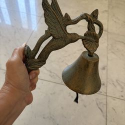 Vintage hummingbird doorbell