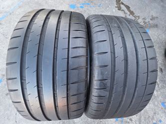 2 USED TIRES MICHELIN PS4S 235/35/19