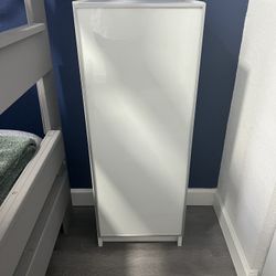 White Cabinet With Shelves 