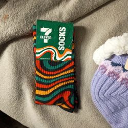 Socks 7-Elevens One Size Fits Most New