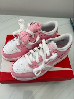 Nike  Dunk Low