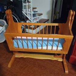 Solid Rocking Cradle