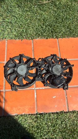 Infiniti G35-G37 Radiator Cooling Fan Assembly