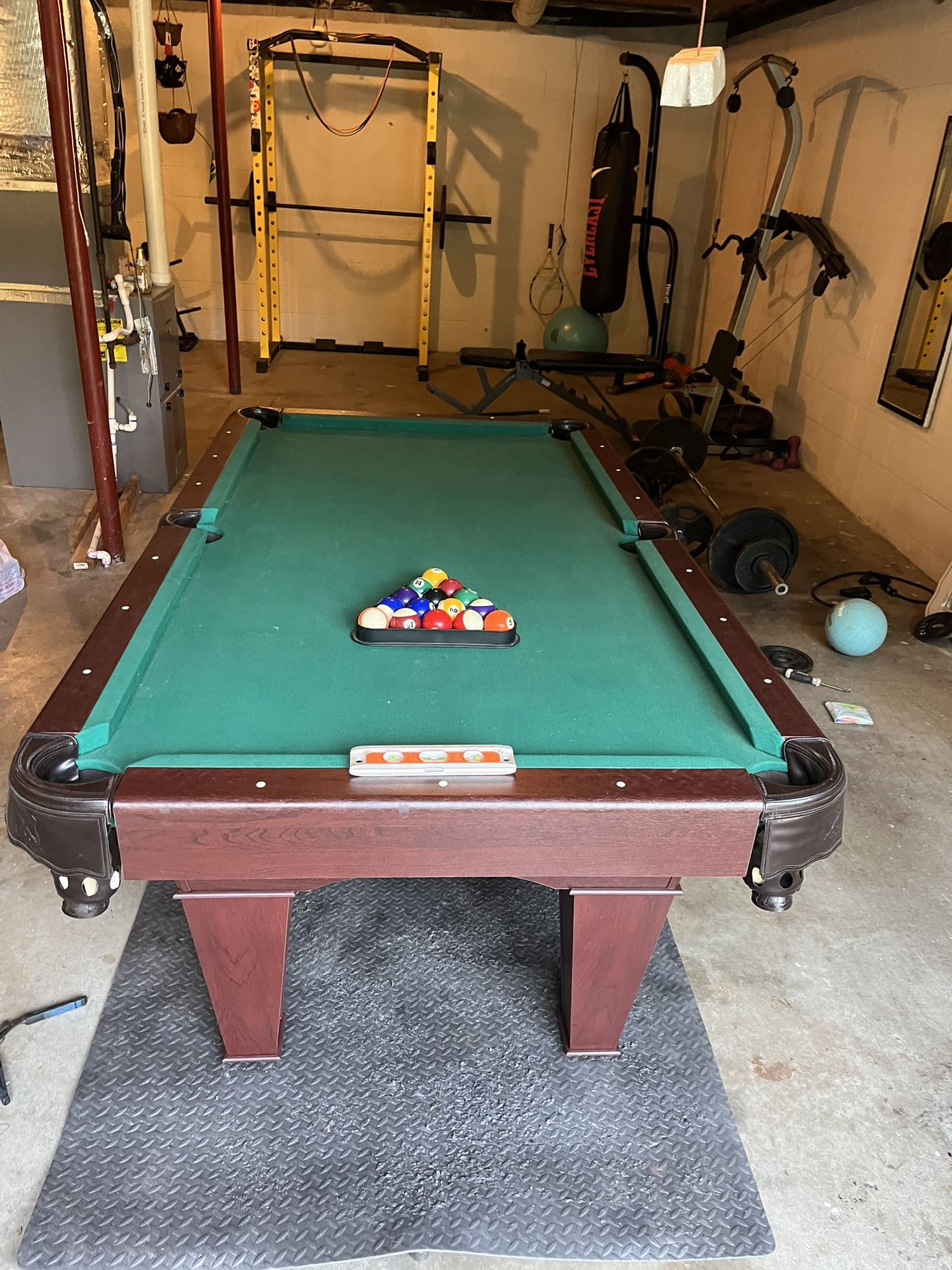 7’ Pool Table