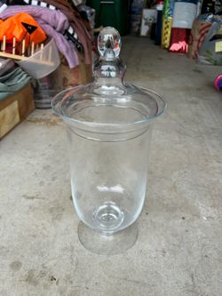 Glass apothecary jar (short top)