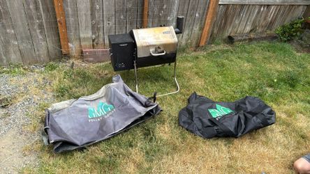 GMG Davy Crockett Pellet Smoker  - Free!