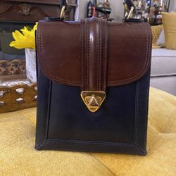Lady’s Brown & Navy Leather Handbag