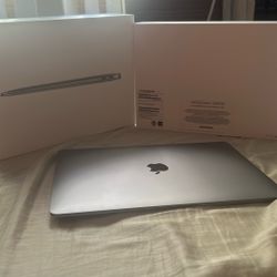 Macbook Air M1 Chip Fast 