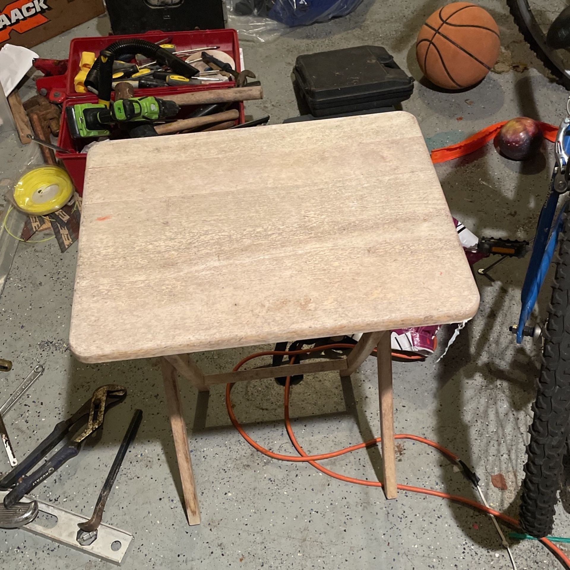 Stool table