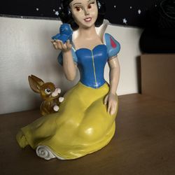 10 Inch Disney Snow White with Blue Bird and Solar Light Up Rabbit Garden Statue