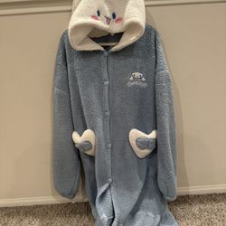 Oversized Blanket Hoodie- Cinnamonroll