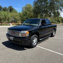 2006 GMC Sierra Denali crew cab