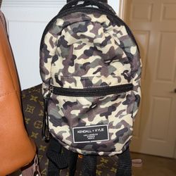 Kendal & Kyle Back Pack Purse Never Worn! 