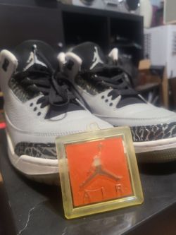 2014 Air jordan 3 retro (wolf grey) size 8