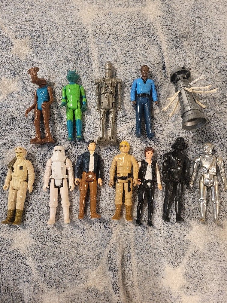 Vintage Star Wars Action Figures 70s 80s! Collectable Rare!