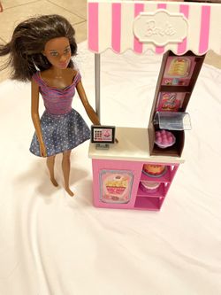 Barbie bakery stand