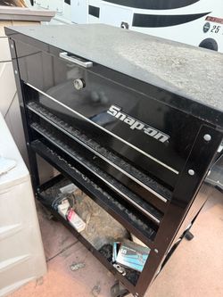 Snap-on Black Rolling Tool Cart