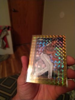 Yu Darvish Padres Topps chrome Gold /50